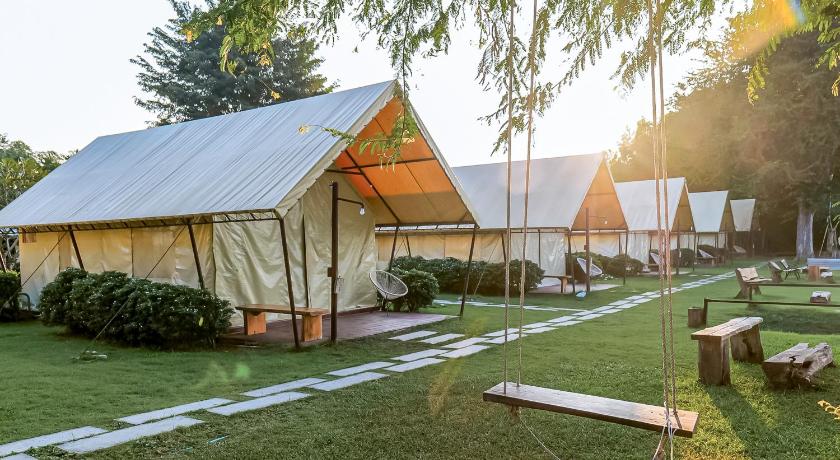 Image of Premier Tent 1