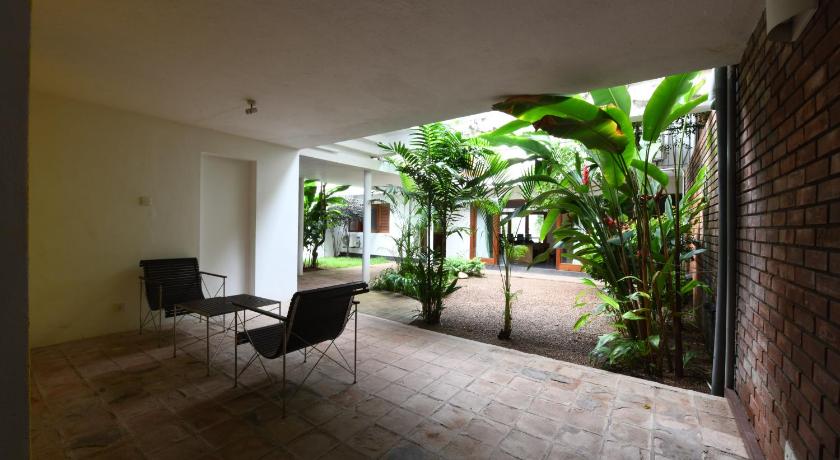Flower Road Villa - image 12