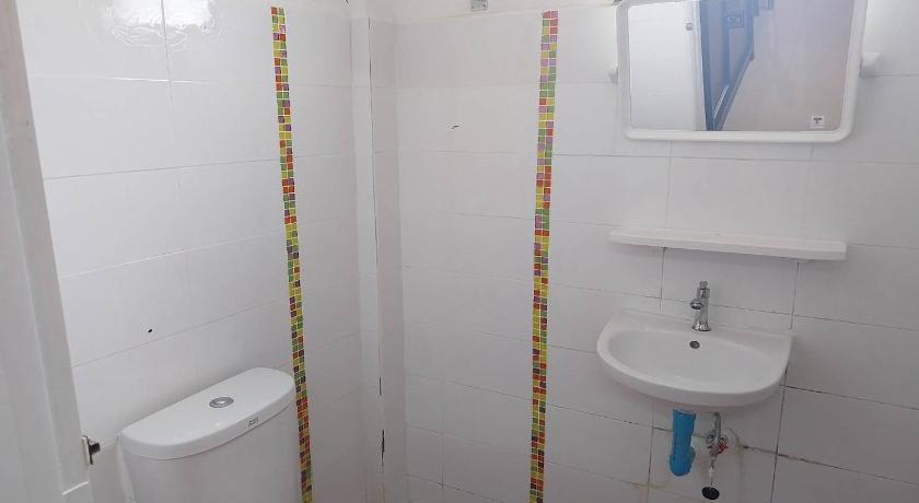 Image of Standard Twin Room 6