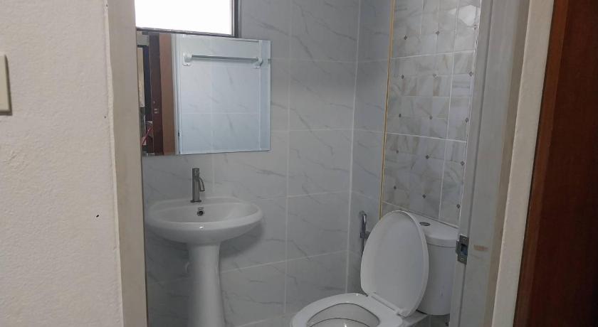 Image of Standard Twin Room 7