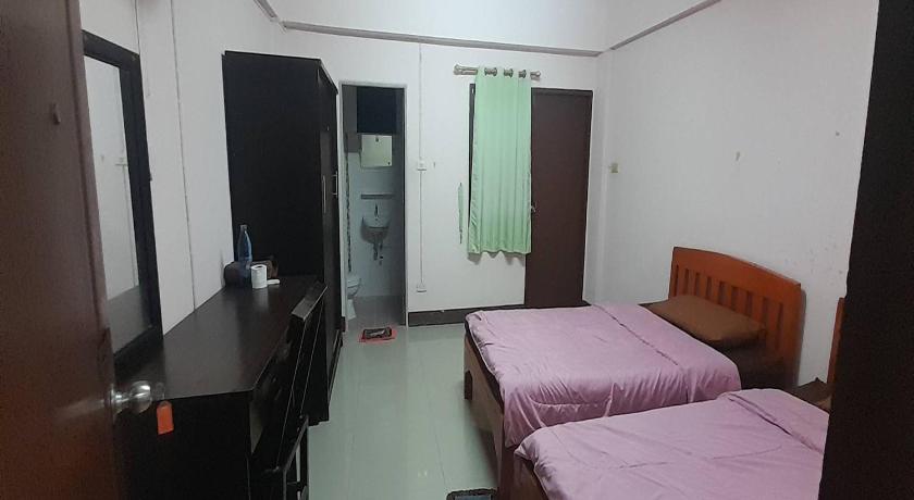 Image of Economy Twin Room 0