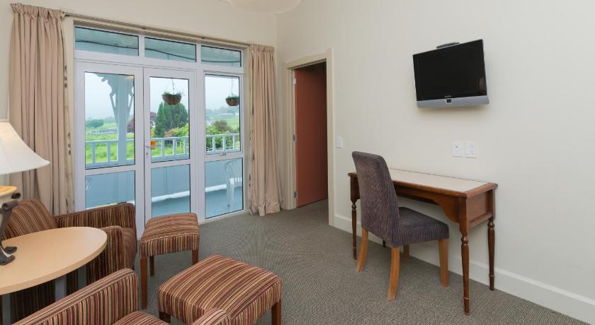 Image of 1 Bedroom Suite 1