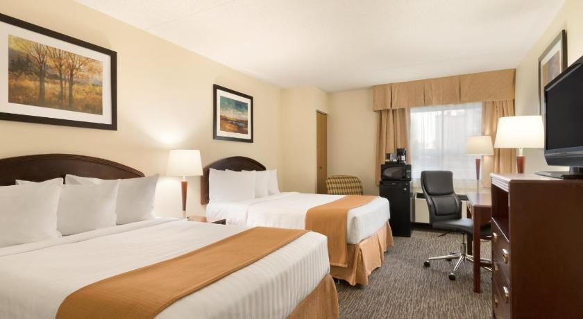 Travelodge by Wyndham Edmonton South