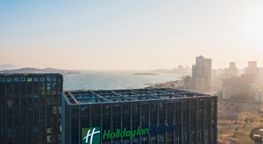 Holiday Inn Express Qingdao West Coast By IHG - image 49