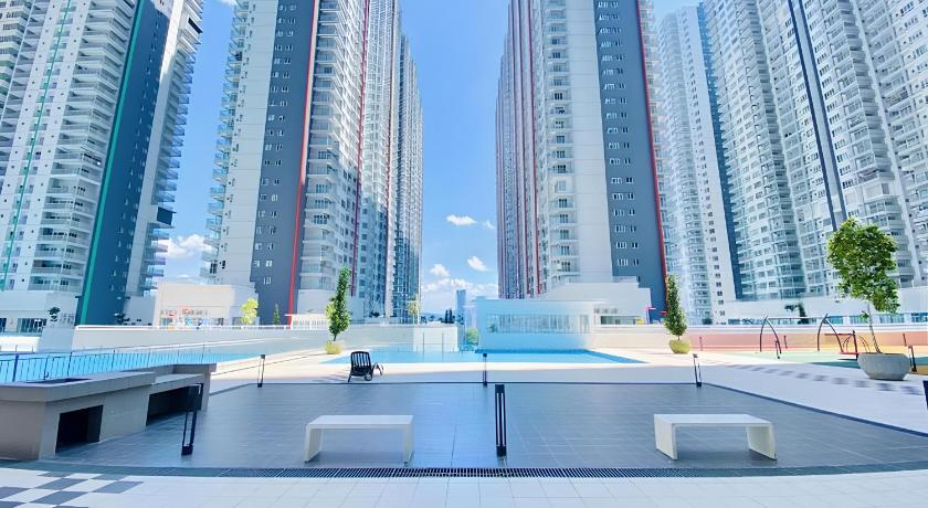 RAZAK CITY RESIDENCE-KL CITY VIEW - image 3