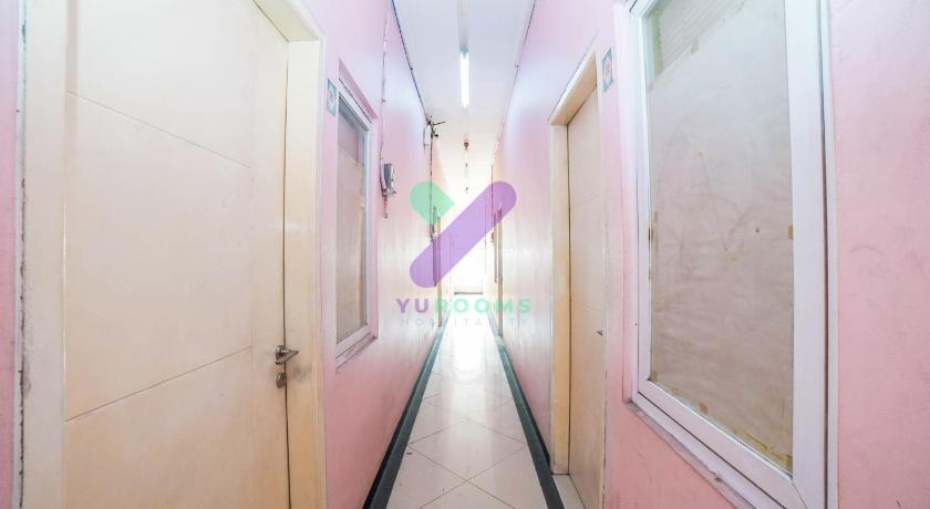 Gatsu Residence by Yurooms - image 9
