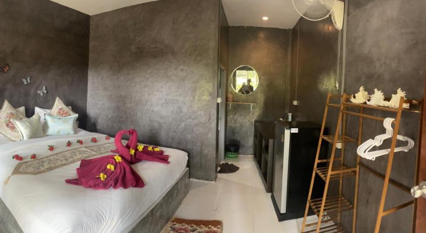 Image of One-Bedroom Bungalow 13