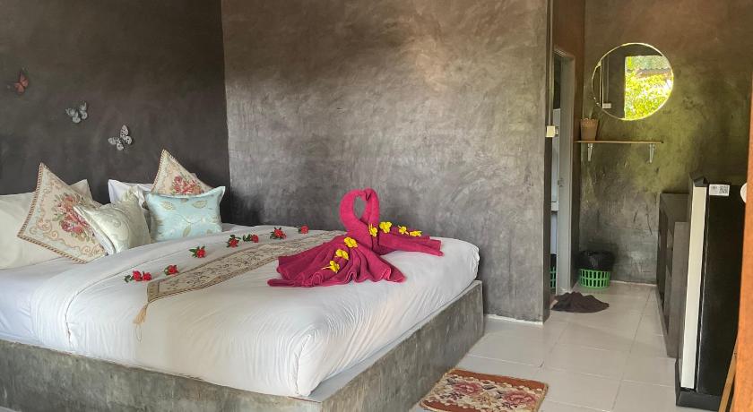 Image of King Room with Garden View 10