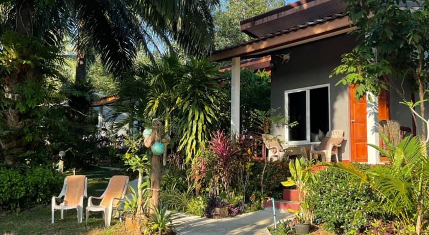 Image of King Room with Garden View 15
