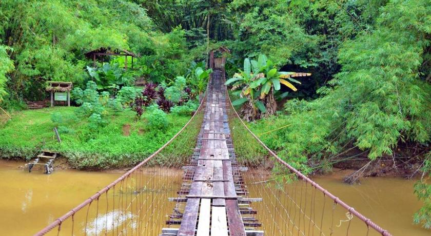 コタキナバル Aristo Hotel @ Putatan 1つ星 ホテル ロビー