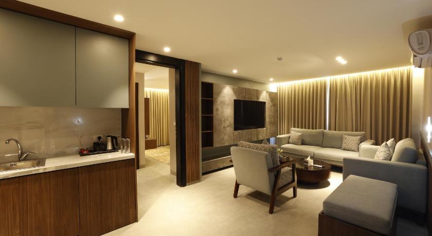 Gardens Hotel Amman - image 7