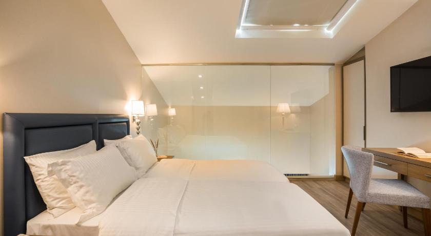 Image of Superior Maisonette with Sea View 1