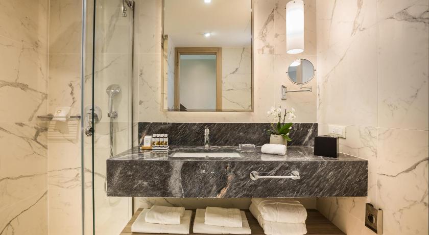 Image of Executive Room with Private Pool 4