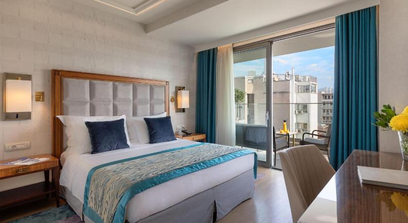 Image of Suite Balcony 0