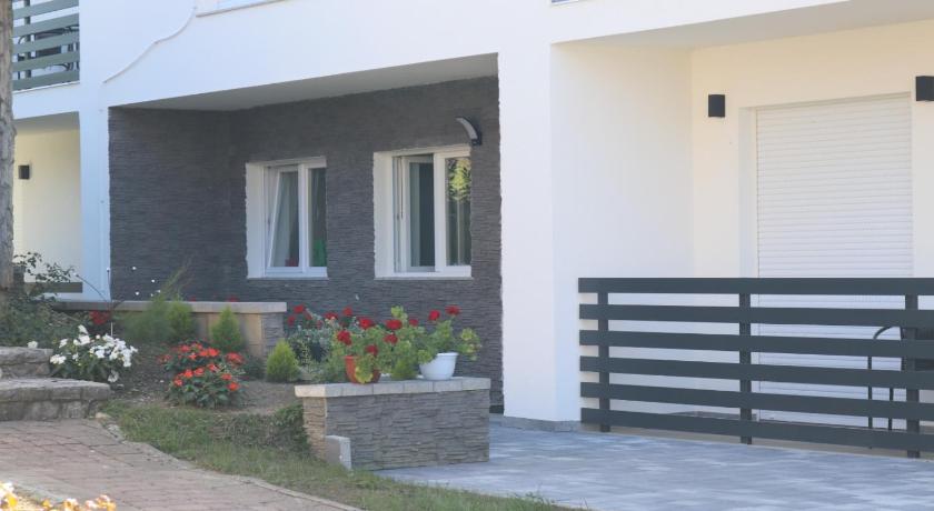 Image of Superior One-Bedroom Apartment with Balcony 11
