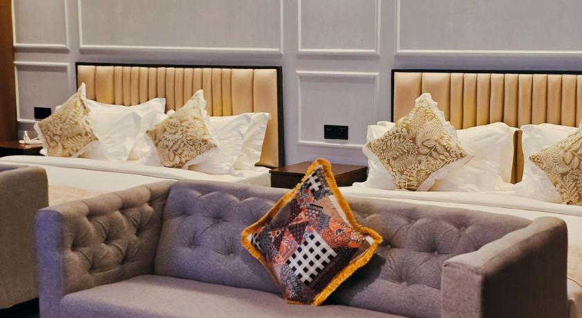 The Palm Suite @Lava Mansion – George Town, NY