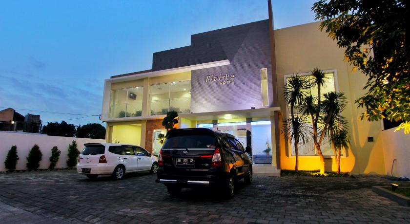 Rivisha Hotel photo
