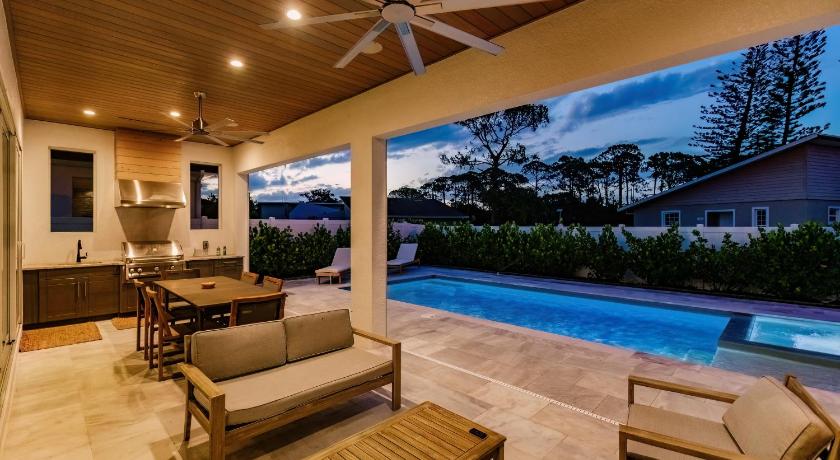 Modern Luxury Coastal Home Bikinis & Martinis