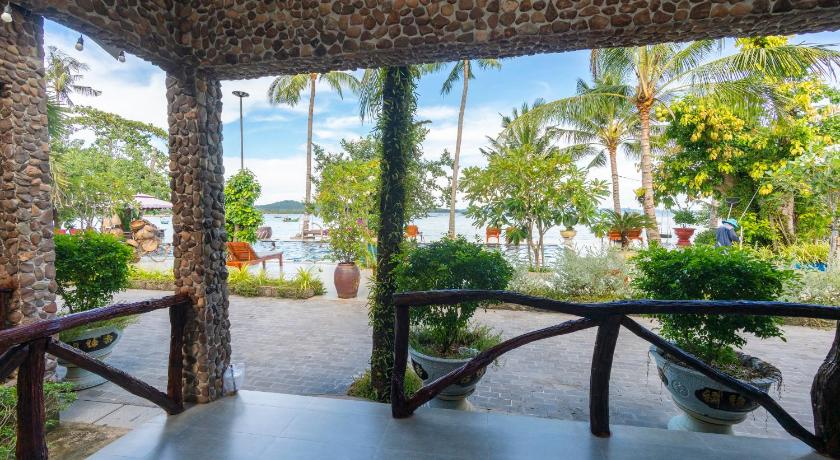 Image of Sea View Bungalow 11