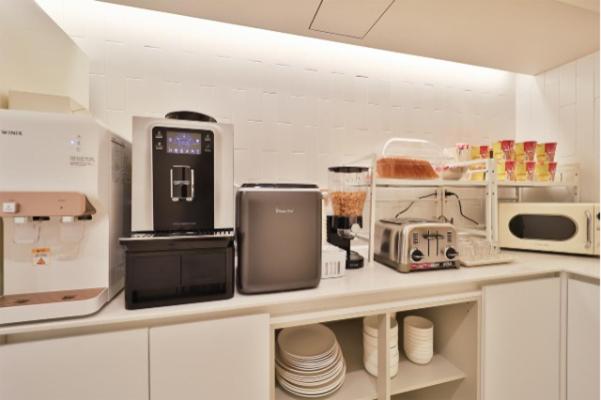 釜山 Deokcheon Den Basta Hotel 2星级 酒店 泳池