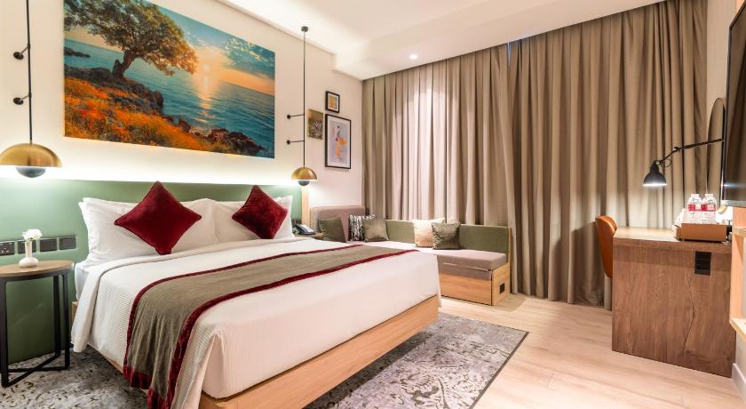 Image of Deluxe Suite 10