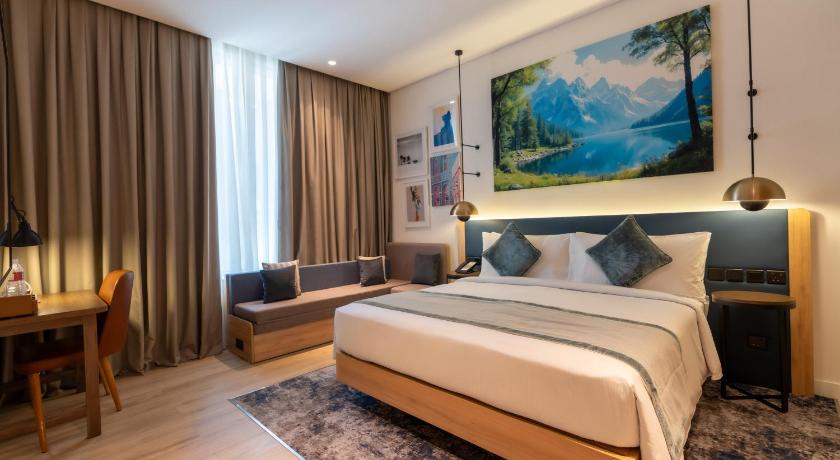 Image of Deluxe Family Suite 5