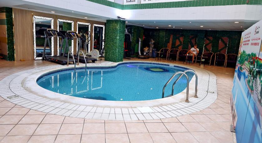 Queens Hotel - image 8