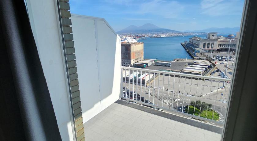 Image of Junior Suite with Sea View 11