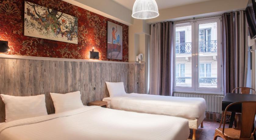Image of Triple Room (3 Adults) 1