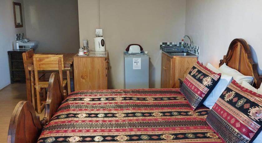 Image of Economy Twin Room 16