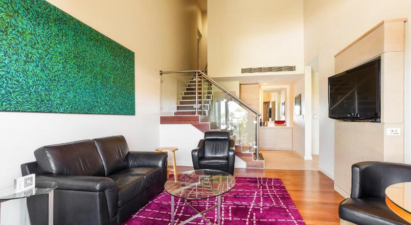 Image of 2 King 2 Bedroom Suite Pool View 6