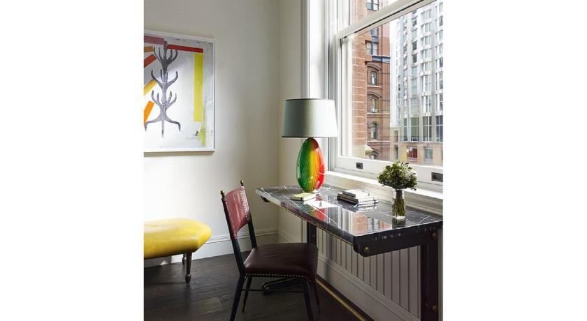 Image of One Bedroom Corner Suite 7