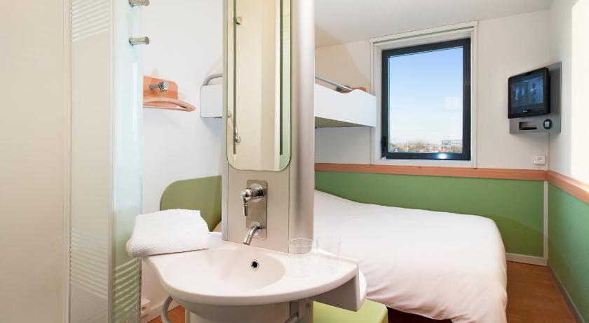 ibis budget Istres Trigance