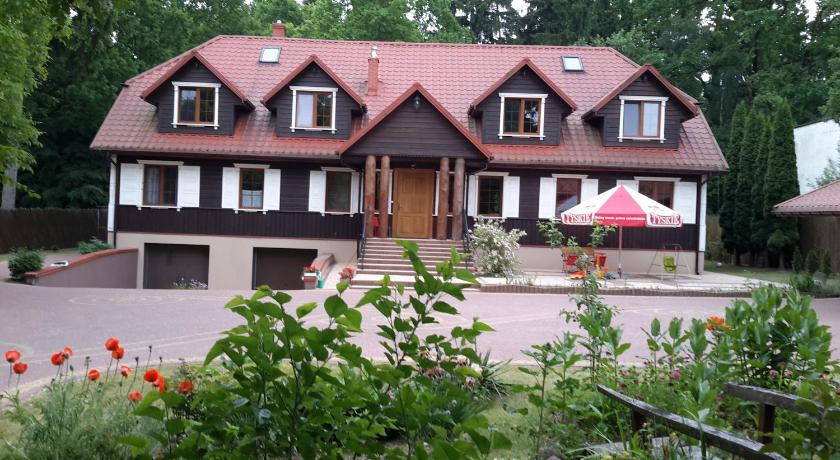 Pensjonat Lesny Dworek — Hotel in Hajnowka