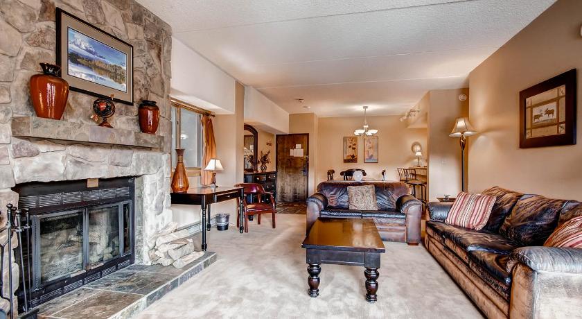 Image of Premier 1 Bedroom Condominium 5