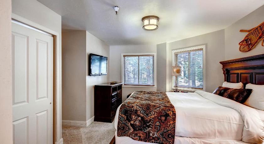 Image of Premier 2 Bedroom Condominium 9