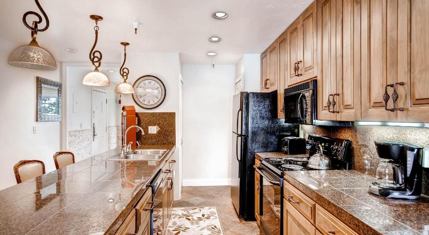 Image of Premier 2 Bedroom Condominium 10
