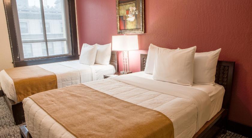 Hotel Fusion photo