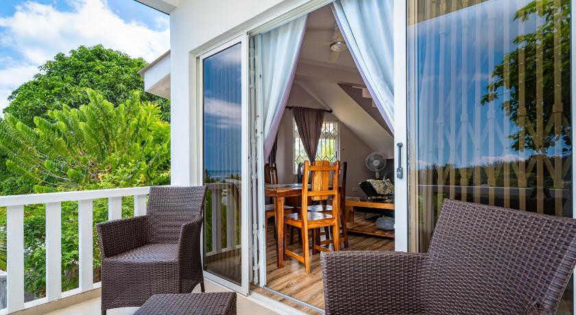 Au Cap Self Catering Guest House – Victoria, NY