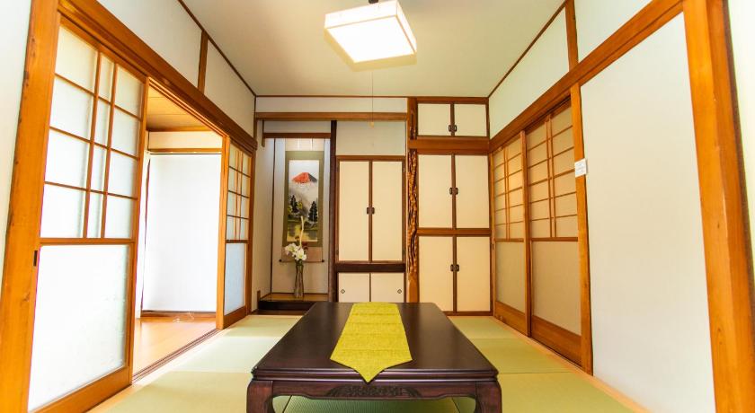 욧카이치 / 요카이치 Miraie Yokkaichi Simizucho 2 3성급 숙소 외관