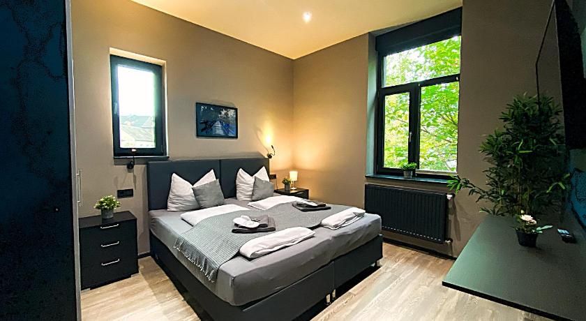 クレーフェルト Liro Stadt Apartments 3つ星 ゲストハウス 外観