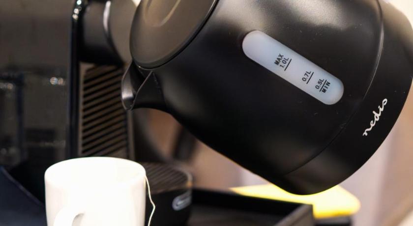 クレーフェルト Liro Stadt Apartments 3つ星 ゲストハウス 外観