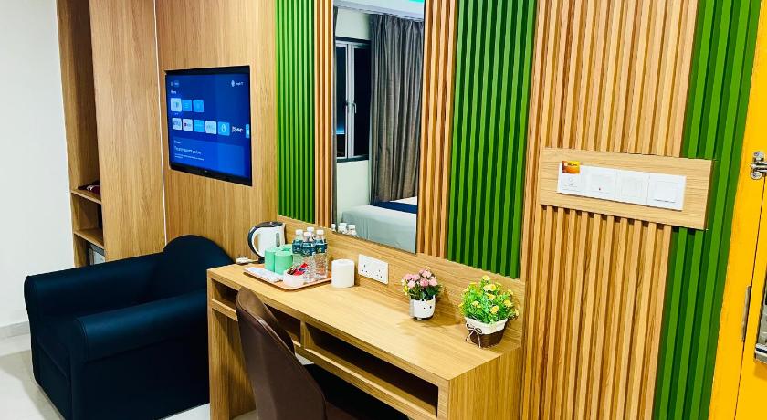 Image of Deluxe Family Room 17