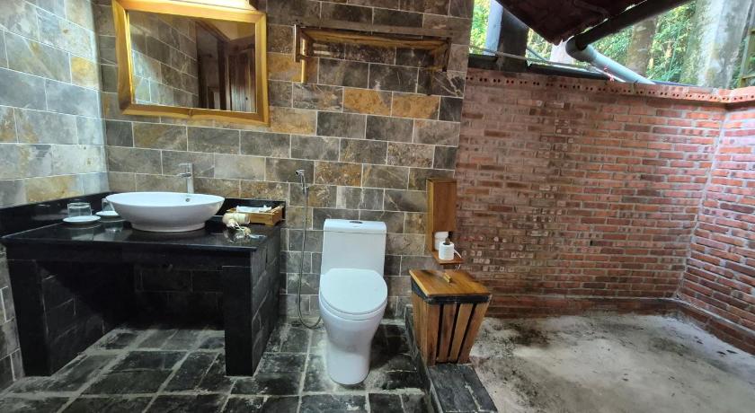 Image of Two-Bedroom Bungalow 9