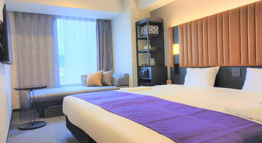 Image of Standard King Room 1