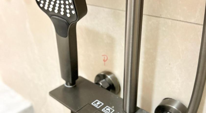 ONE18 Boutique Hotel - image 12
