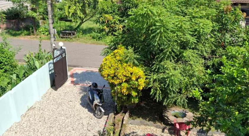 Paris Guest House Airport — Chitwan (5)