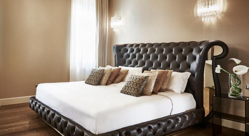 Image of Suites Room 7