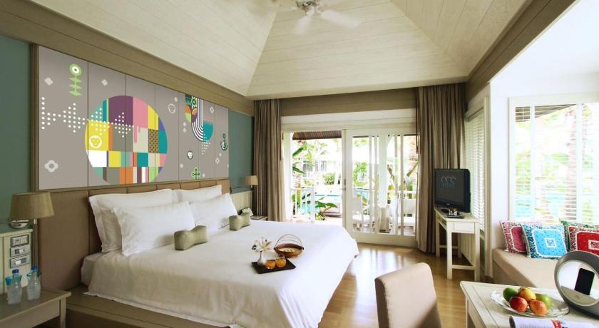 Image of Pool Village, King or Twin Room with Pool Access, Non-Smoking 0