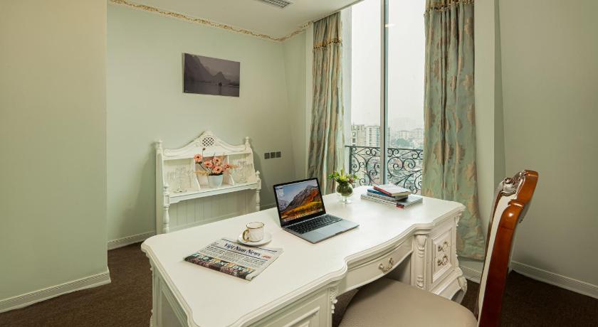 Image of Presidential Suite 7